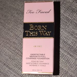 Too Faced Born This Way Foundation - Oil Free - Seahell